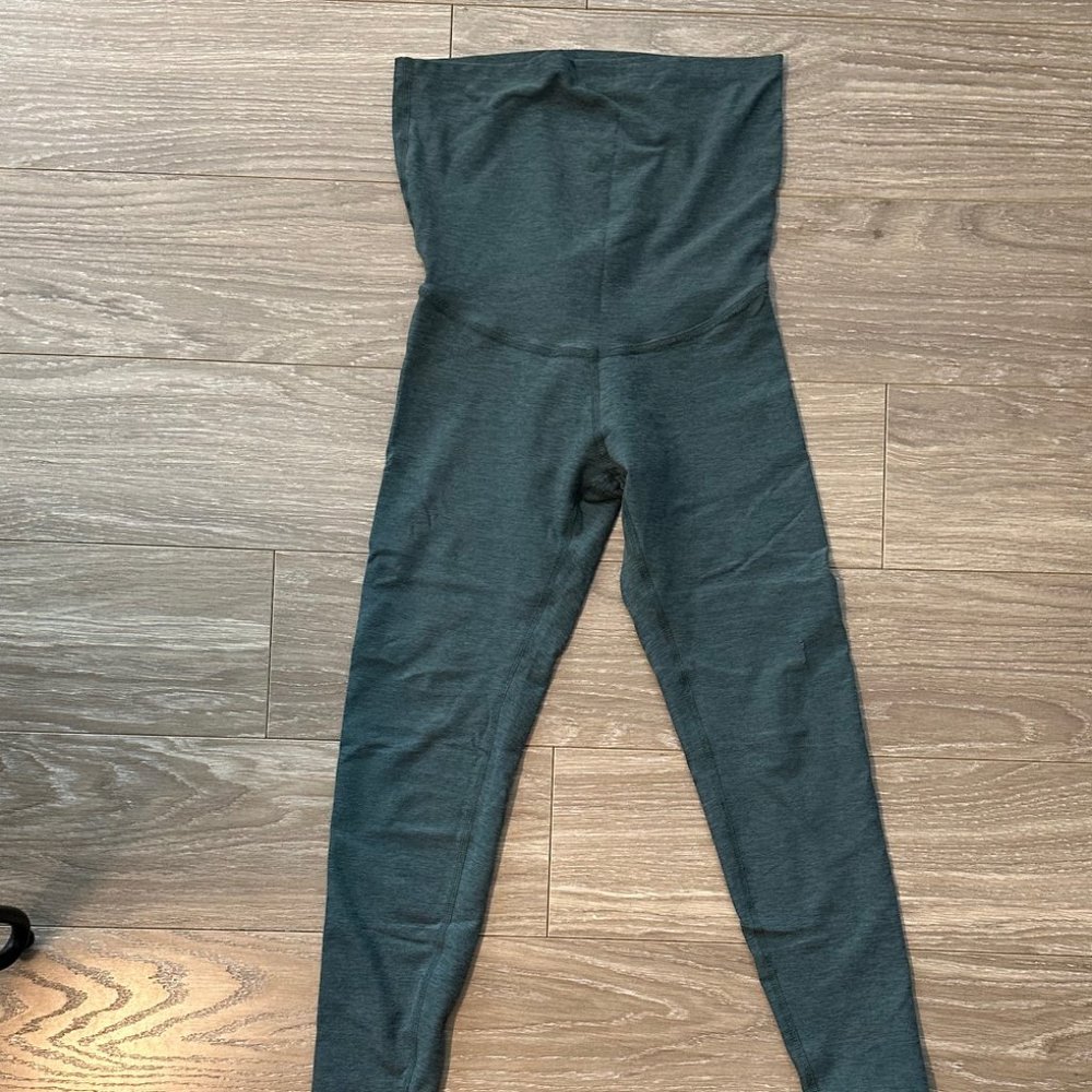 Spacedye Love the Bump Maternity Pocket Midi Legging Green size X-Small.